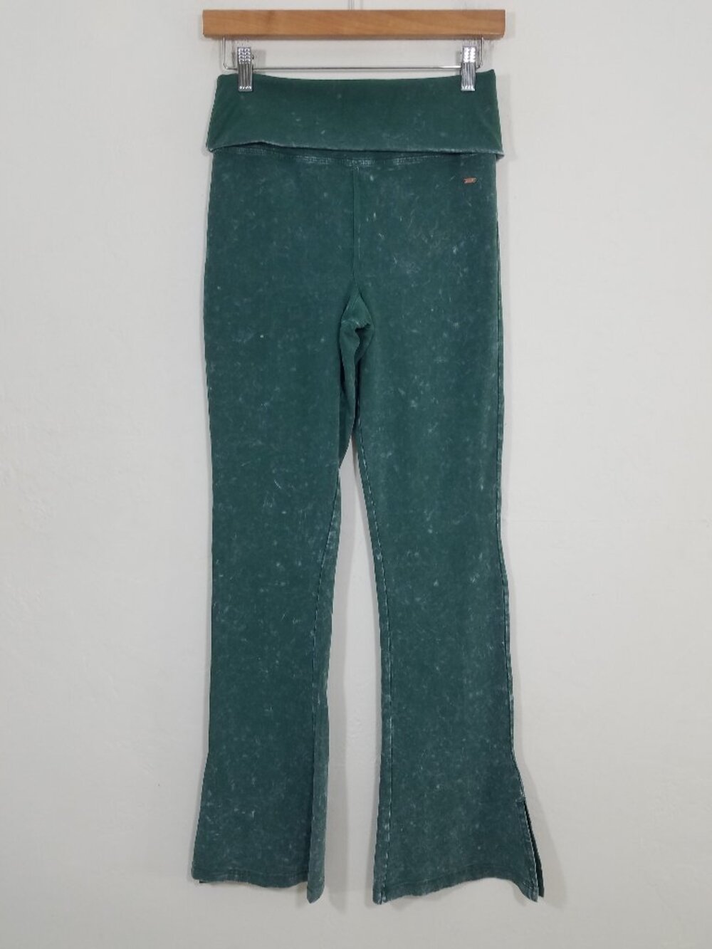 PINK Victoria's Secret Foldover Yoga Pants Slit Legs Tie-Dye Green Pull-On M